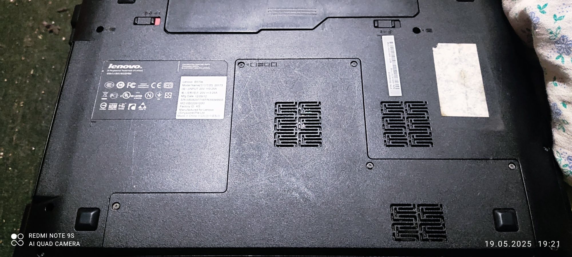 Продам ноутбук Lenovo с процессором Core i 3