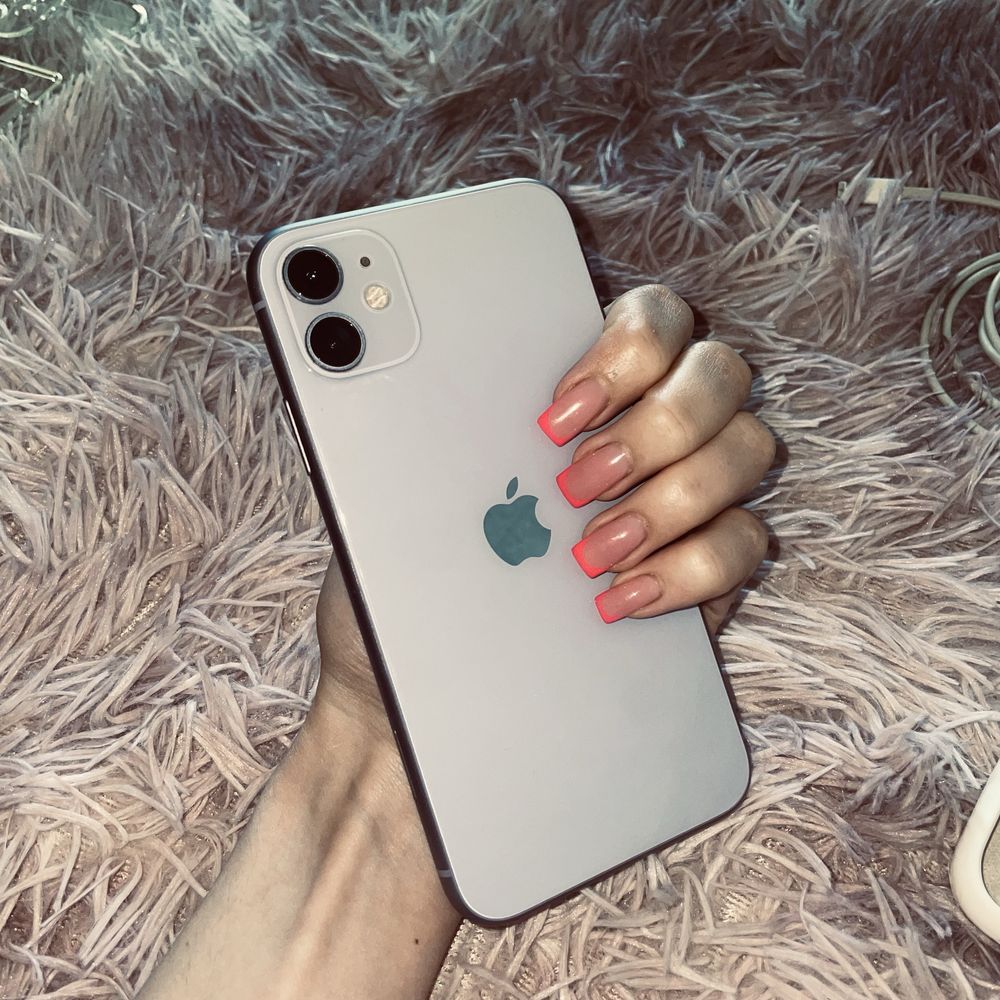 Продается Iphone ( айфон) 11 Purple редкий цвет