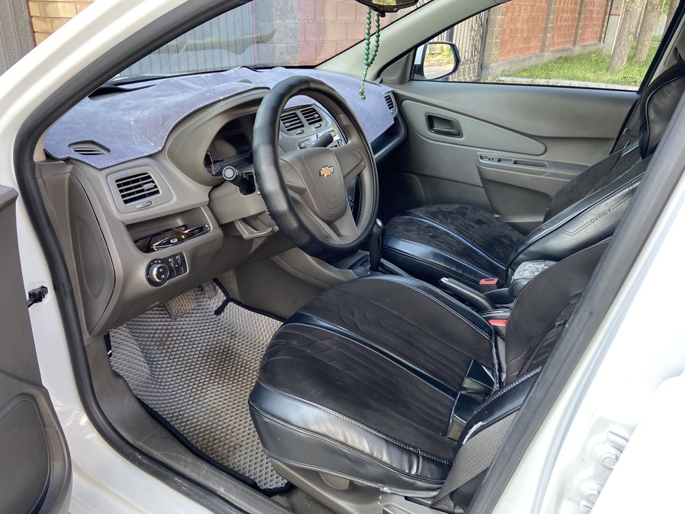 Авто chevrolet cobalt 2022