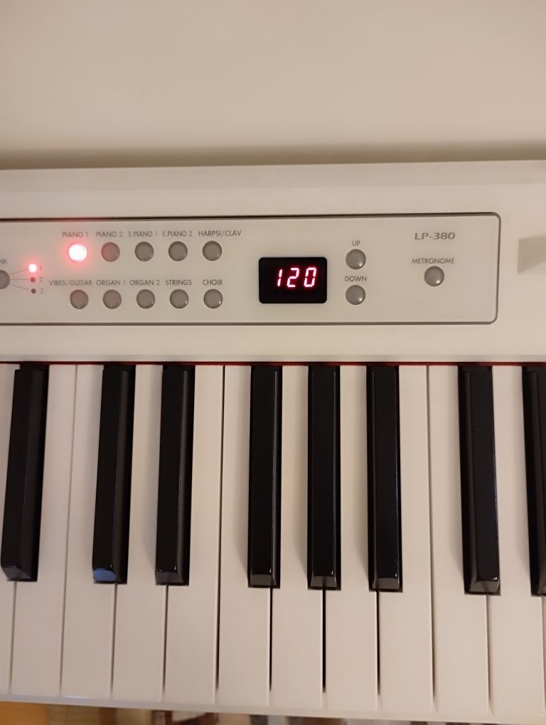 Пианино Korg LP-380