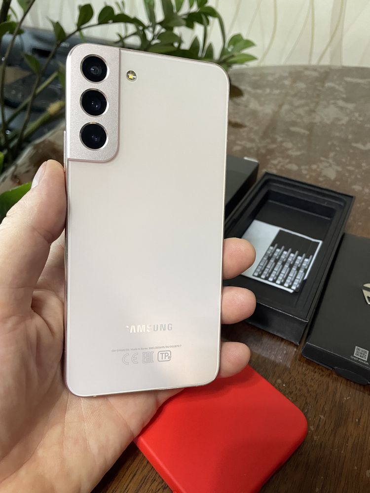 Samsung S22 Plus - 256 гб