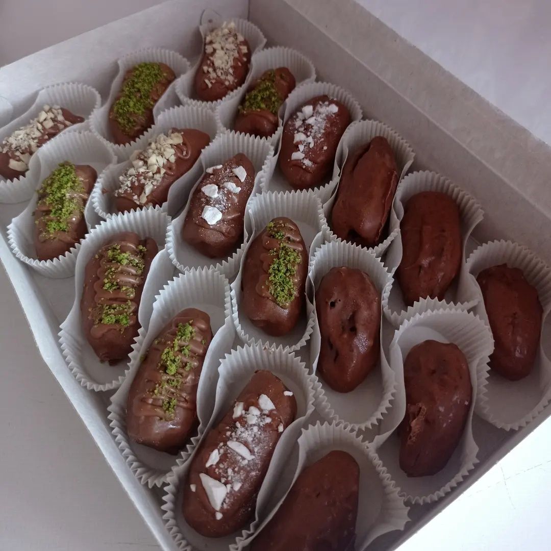 Финики в шоколаде