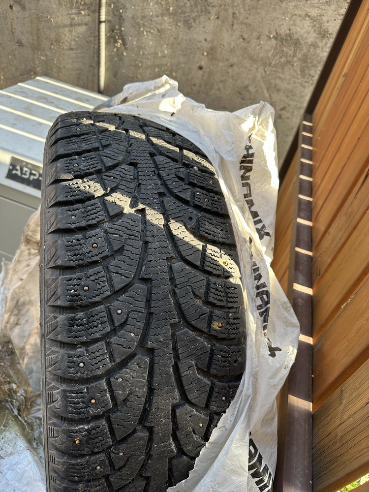Зимние шины с дисками Hankook на Toyota Highlander 3-поколение R19