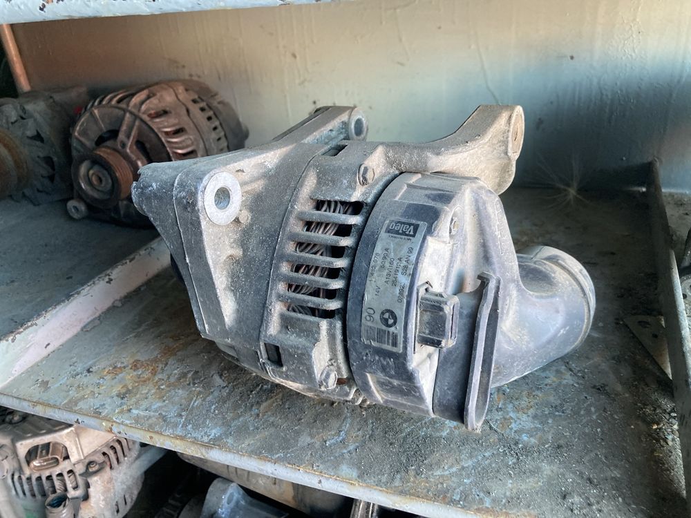 Генератор БМВ M52 M54B30 / BMW M52 M54B30