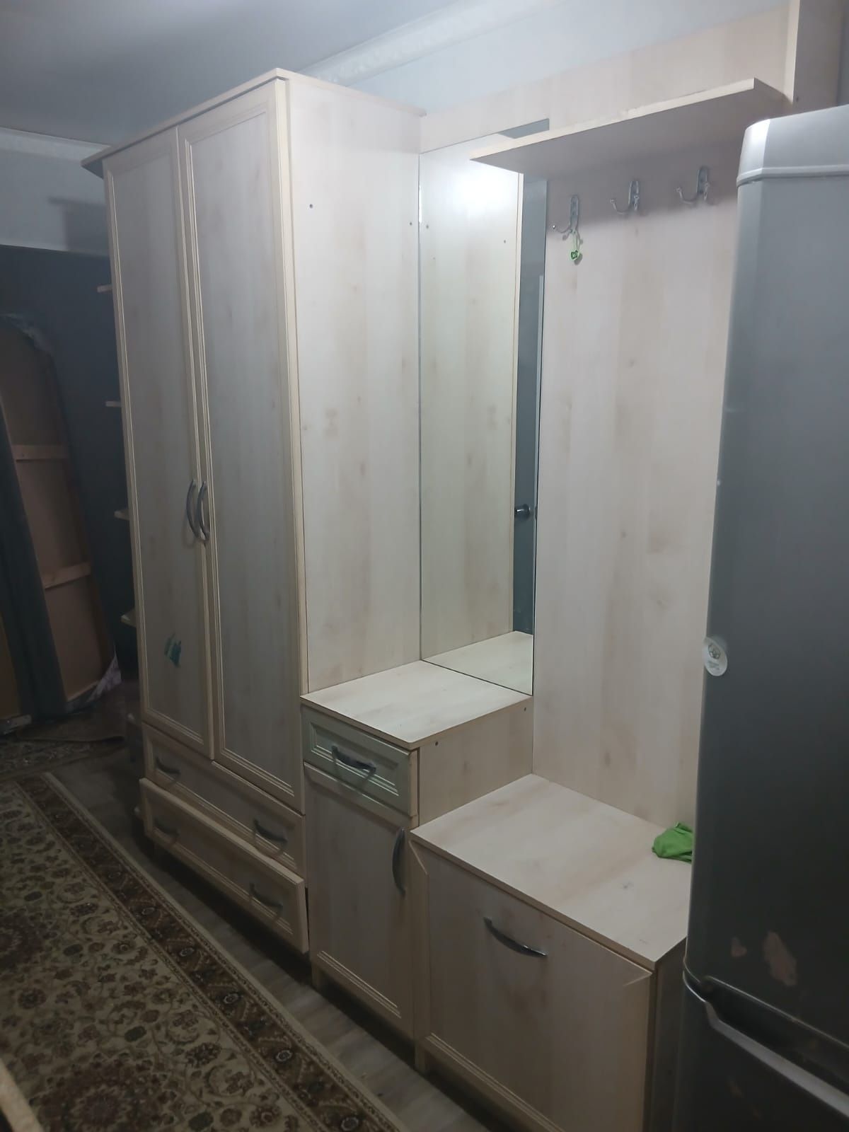 Продам шкаф мебель есть доставка