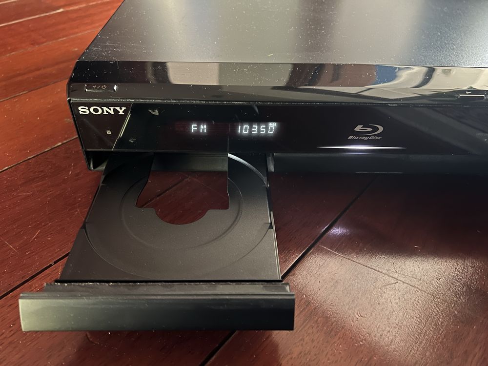 Домашний кинотеатр Sony (BD/DVD Home Theatre System BDV-E801)