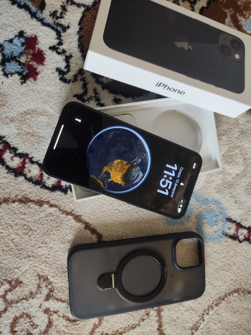 Iphone 13 &. Smart watch