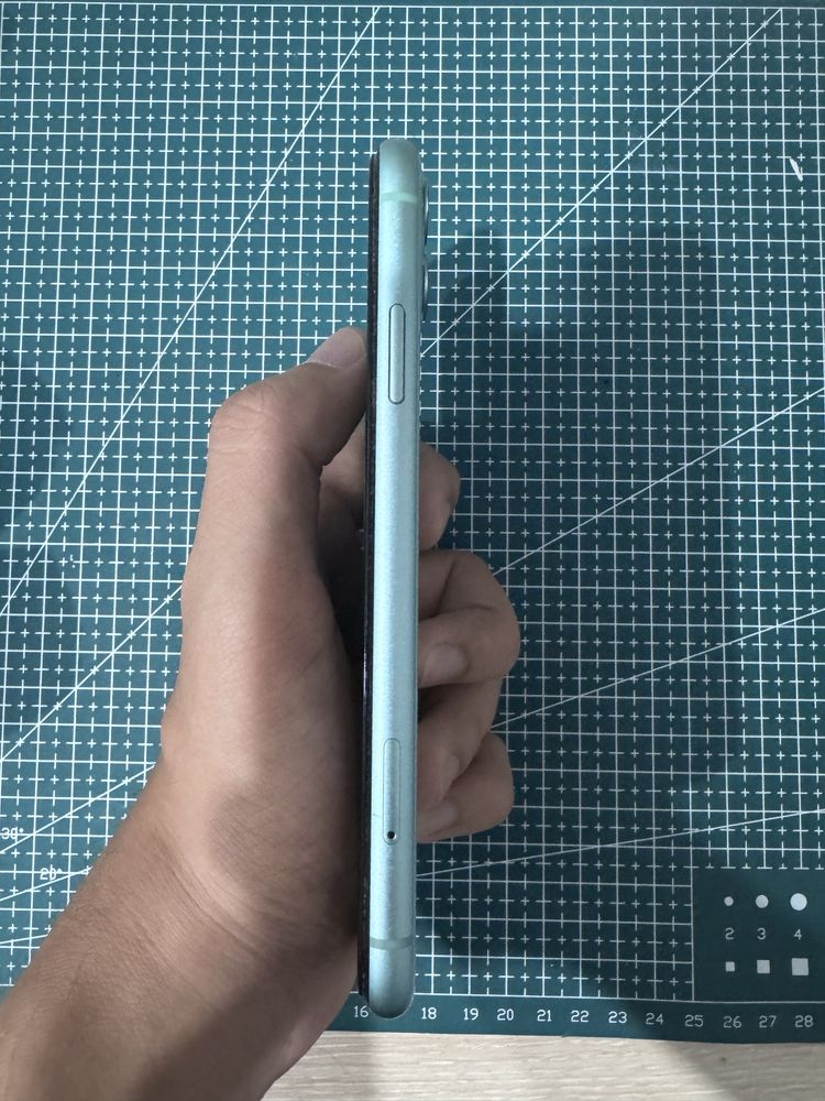 Iphone 11, 64gb, в отличном состояний