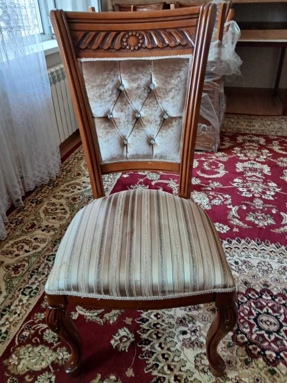 Стулья для гостинной