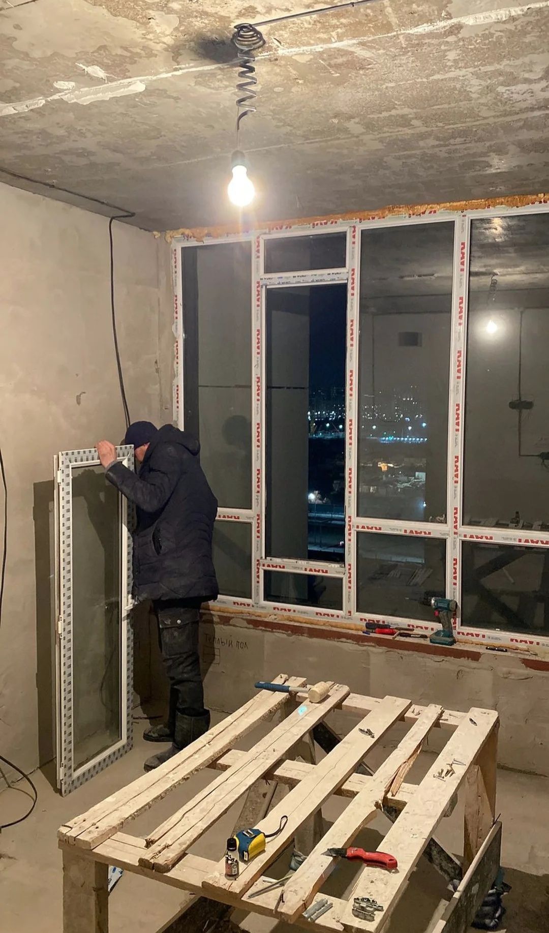 Ремонт и установка пластиковых окон и дверей