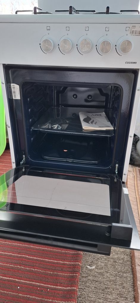 Продам новую газплиту