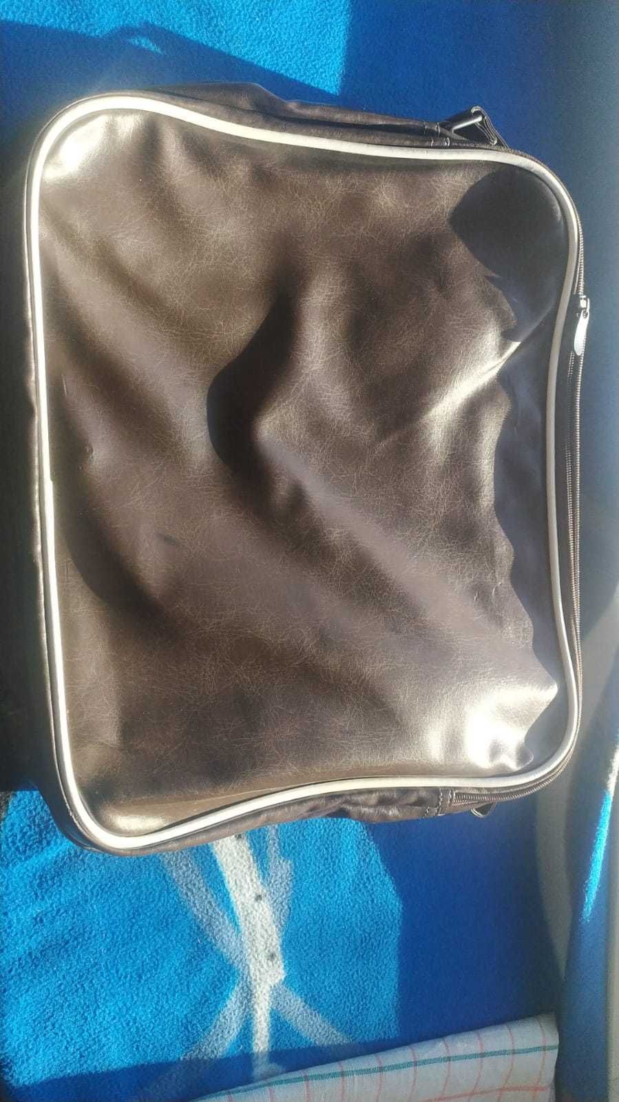 Продам сумку через плечо