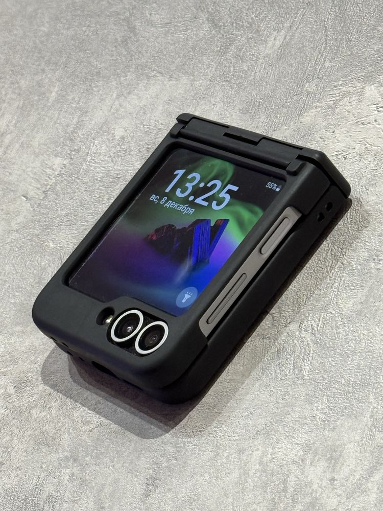 Смартфон Samsung Galaxy Z Flip6 5G 256GB Silver Shadow