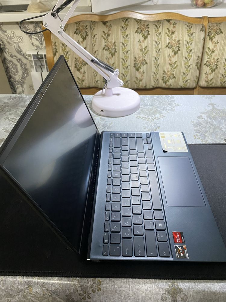 Продам ноутбук Asus Zenbook 14