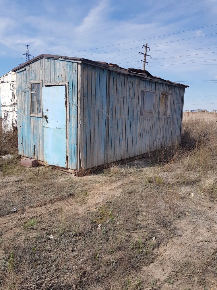 Продаётся утепленый жилой вагончик на колесах