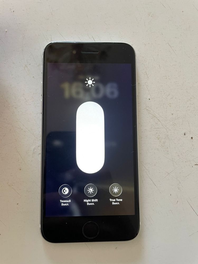 iphone se 2020 в идеальном состояний