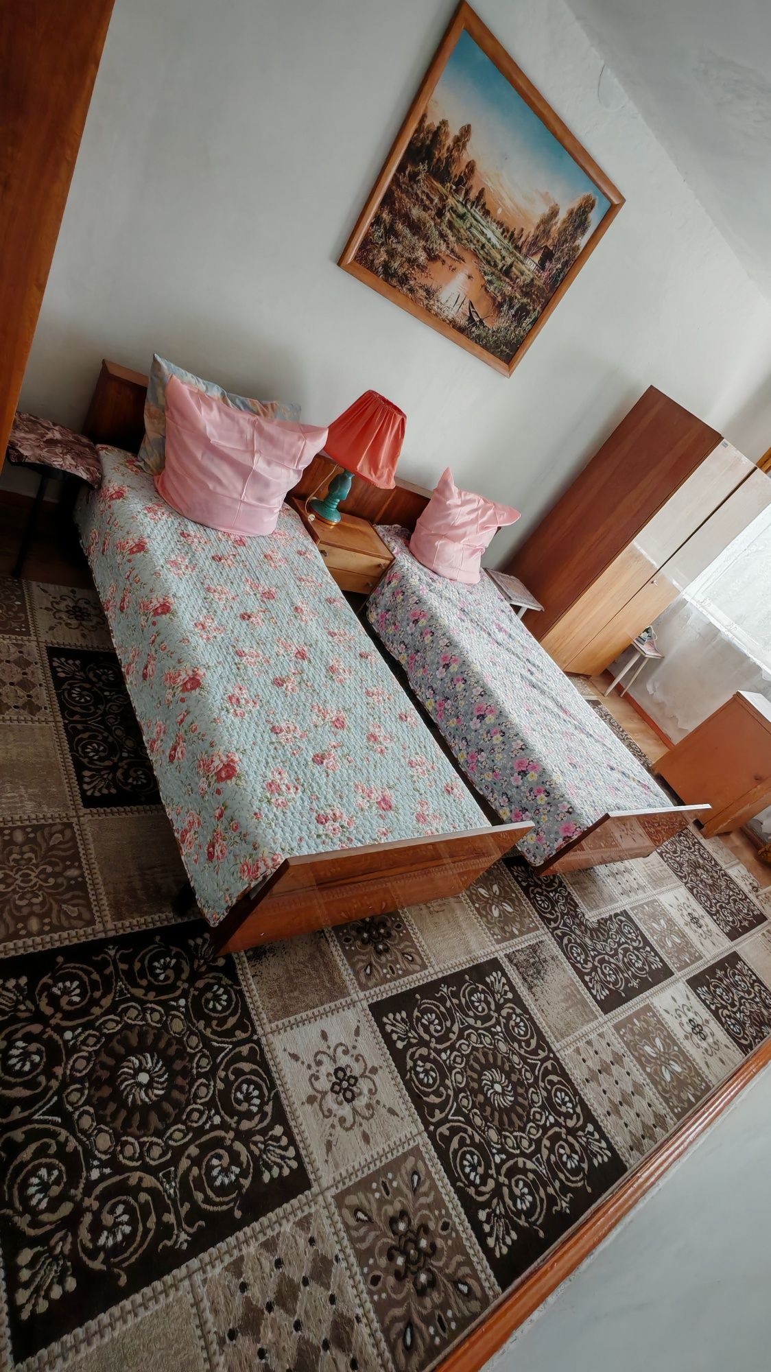 Продам спальный гарнитур
