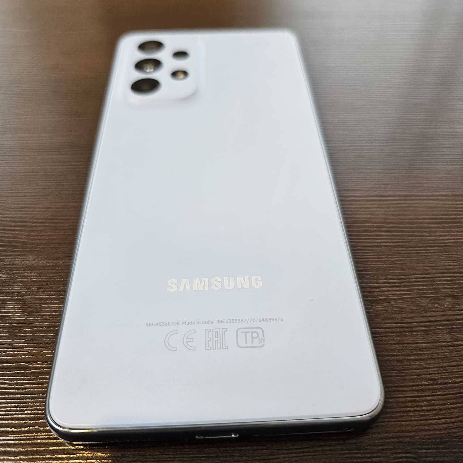 Смартфон Samsung Galaxy A53 5G 8/256Gb б/у в идеальном состоянии