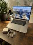 MacBook Pro 16” (2019) | i7 / 32ГБ / SSD 512ГБ / Новый аккумулятор