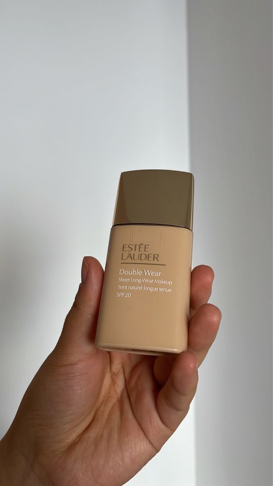 Estee Lauder тональный Sheer