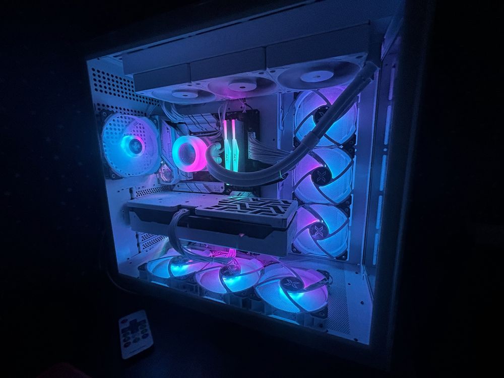 Геймерский Космолёт: Мощный пк с RTX 4070 TI и I7 13700KF