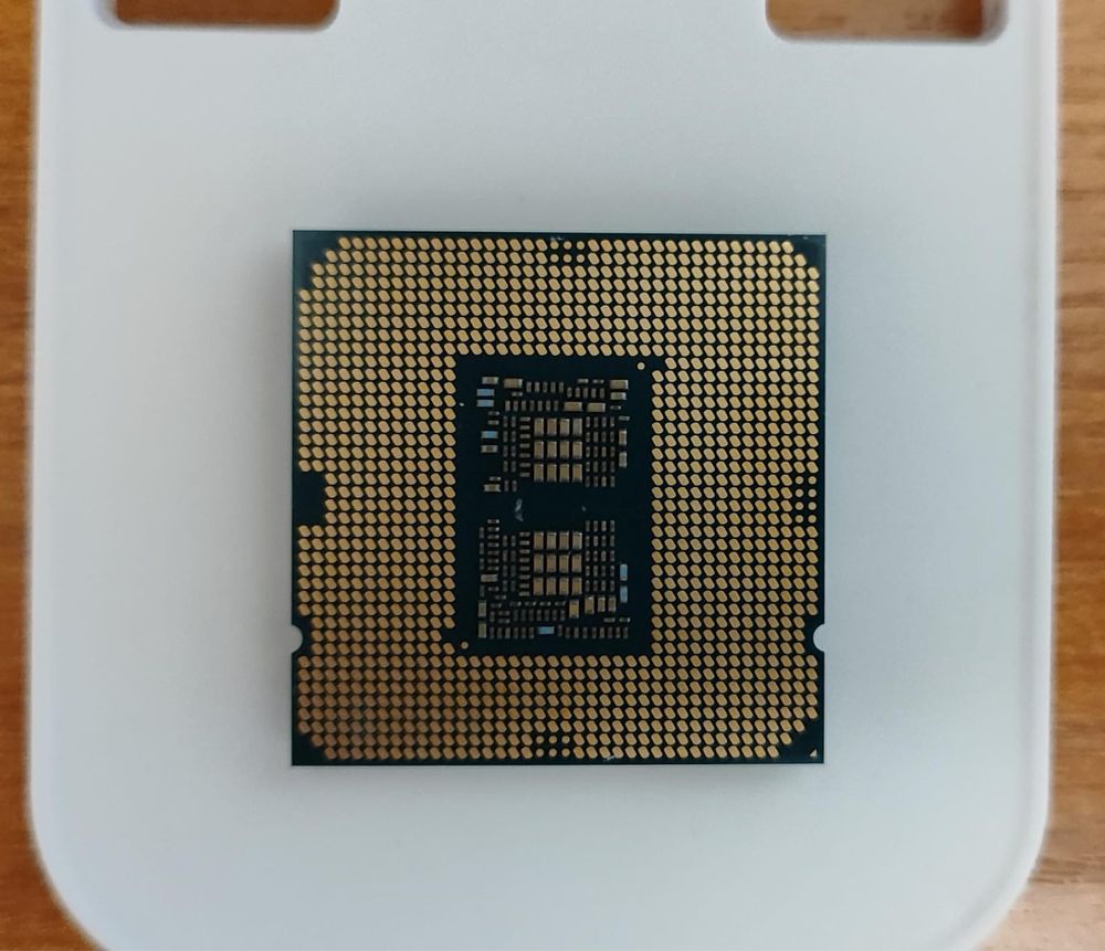 Продам процессор Intel Core i9 10900F