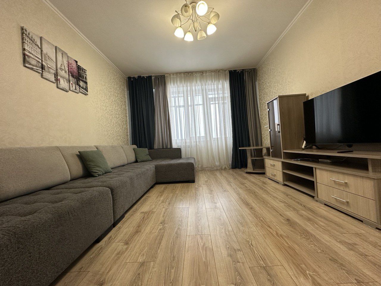 Посуточно 2х комн квартиры Центральный рынок, УКа вокзал, Бурова