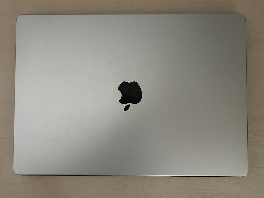 Macbook pro 16 M1 PRO