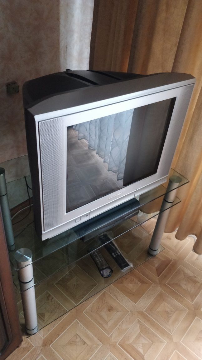 Продам телевизор Panasonic (Малайзия) в отличном, идеальном состоянии.
