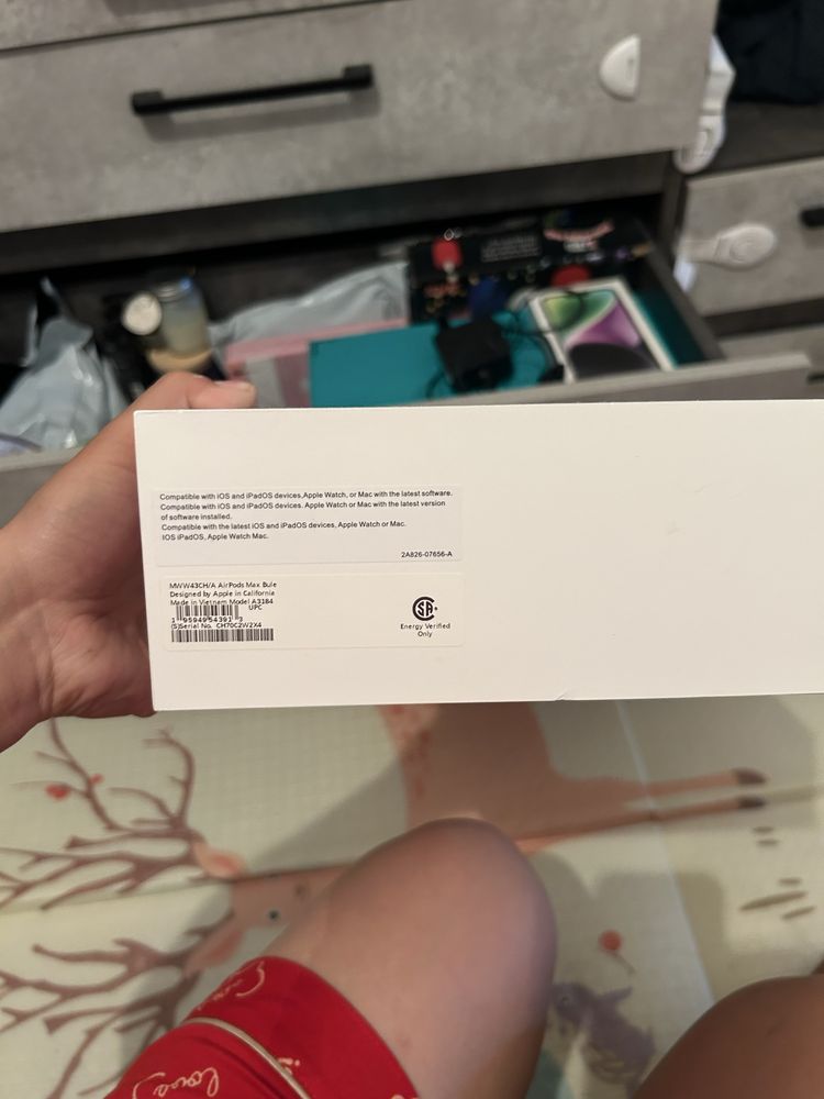 Продам airpods max 110000
