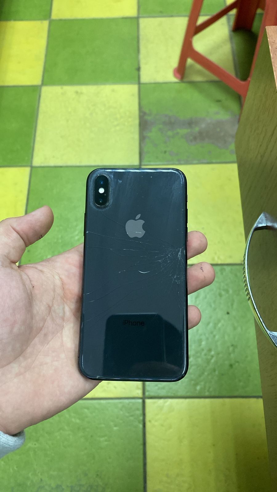 iPhone 64ГБ -Срочно