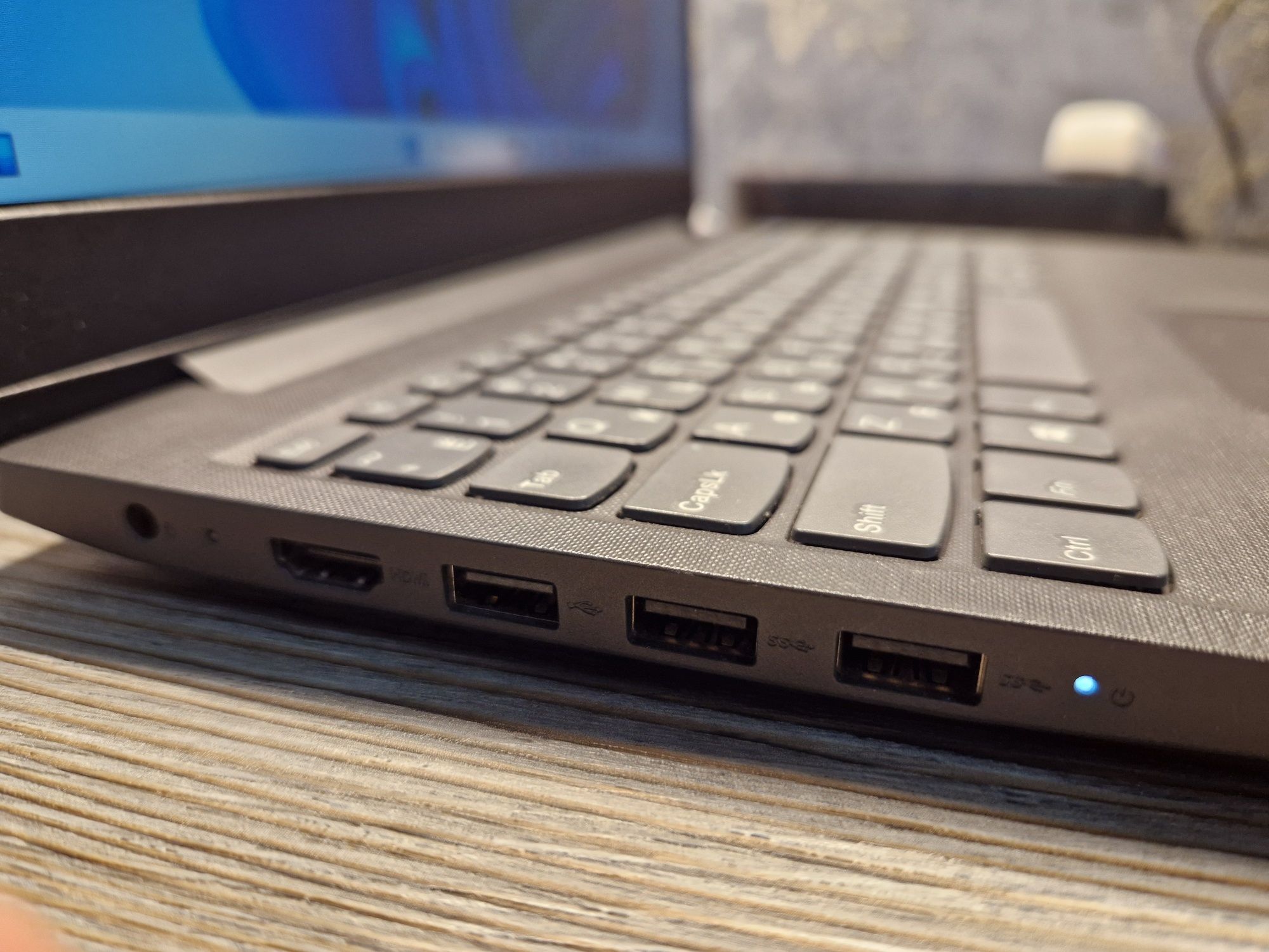 Ноутбук Lenovo для работы модель V15-ADA