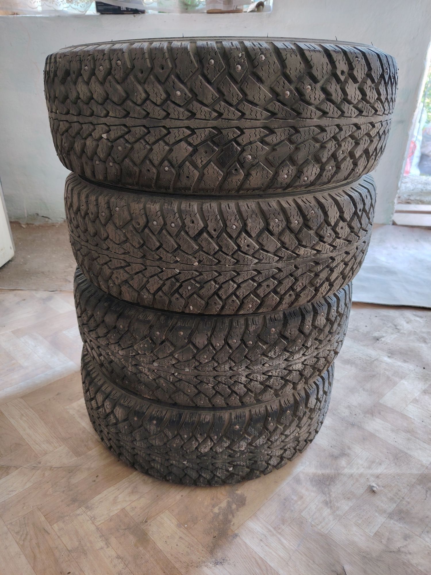 Шины зимние шипованные