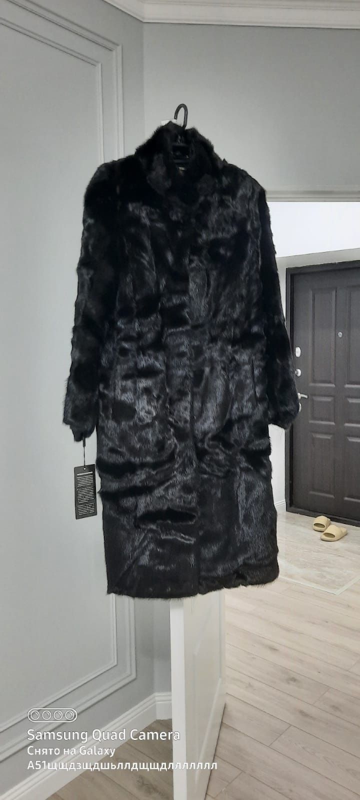 Норковый шуба.новый .размер 48,50.
Цена 250 000