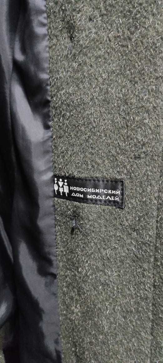 Продам женское пальто