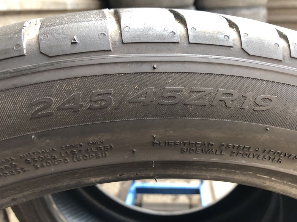 245/45/19 пара летних шин