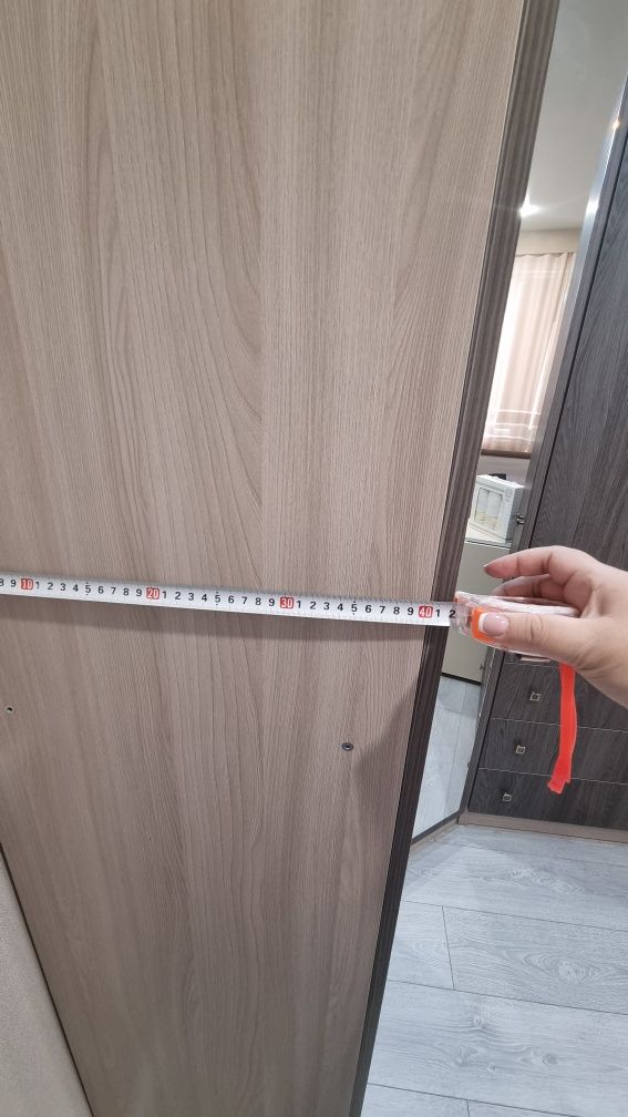 Продам шкаф угловой в отличном состоянии