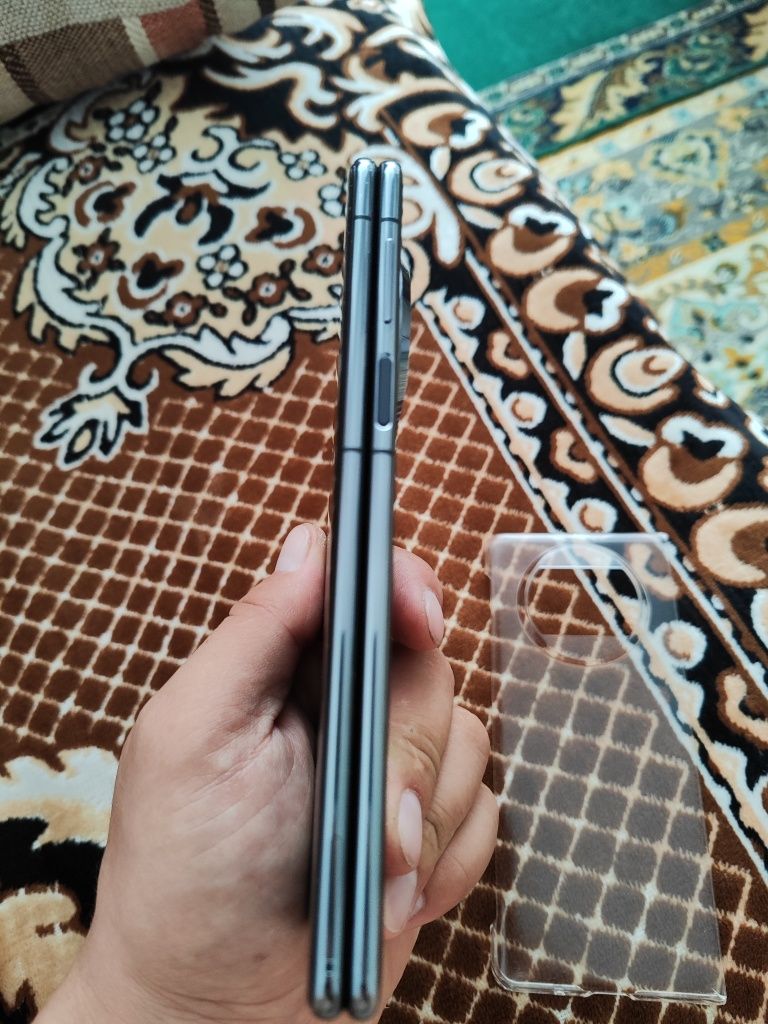Срочно есть рассрочка Продам Huawei Mate X3