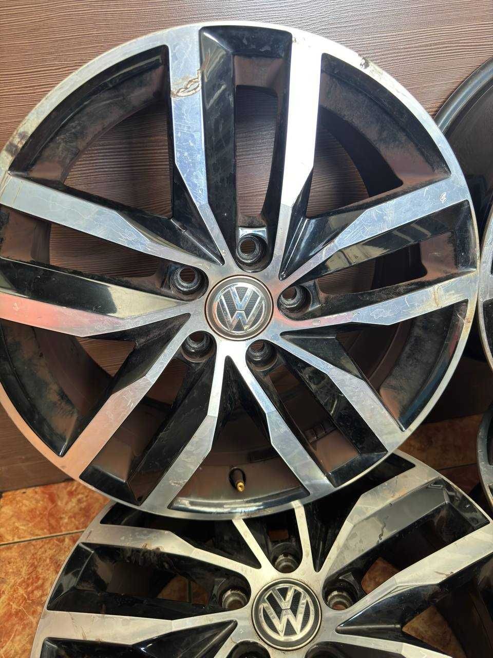 AUTO KRAFT Диски титановые VW R17 ET49 7J (5x112) (1к-т 4шт) ОАЭ-43
