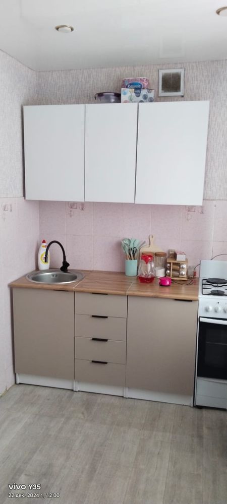 Срочно продам 3-х комнатную квартиру в поселке Кушокы.Цена договорная