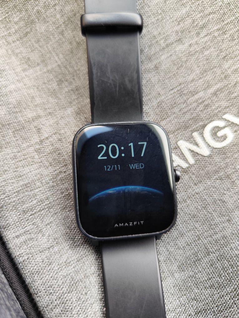Часы амаз фит  Amazfit про