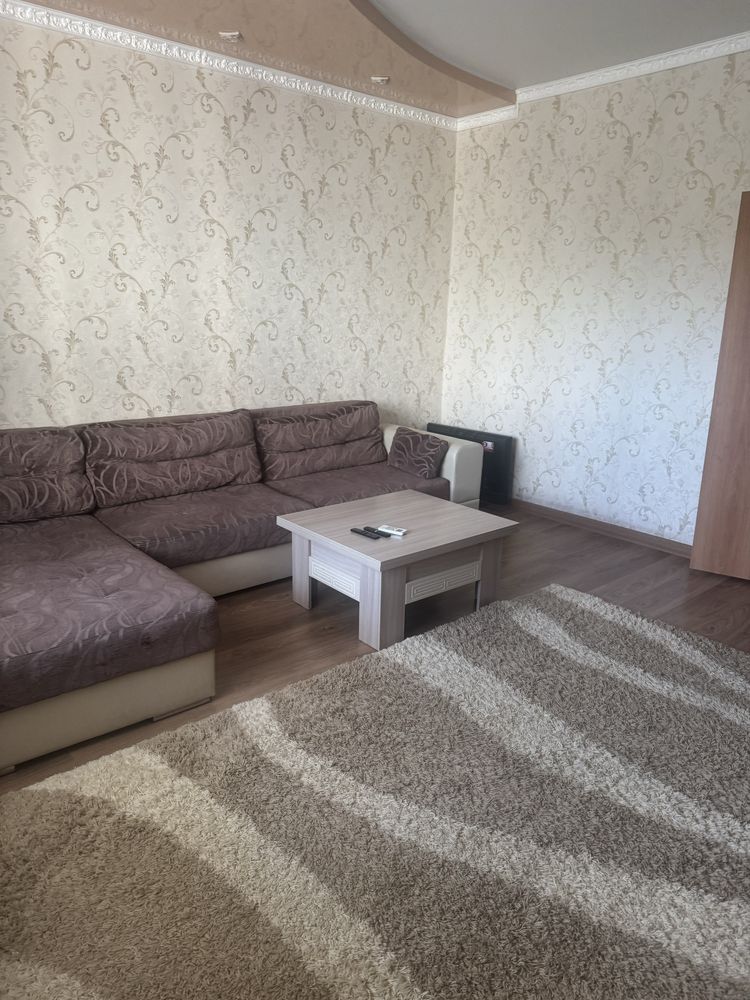 Продам диван в хорошем состоянии