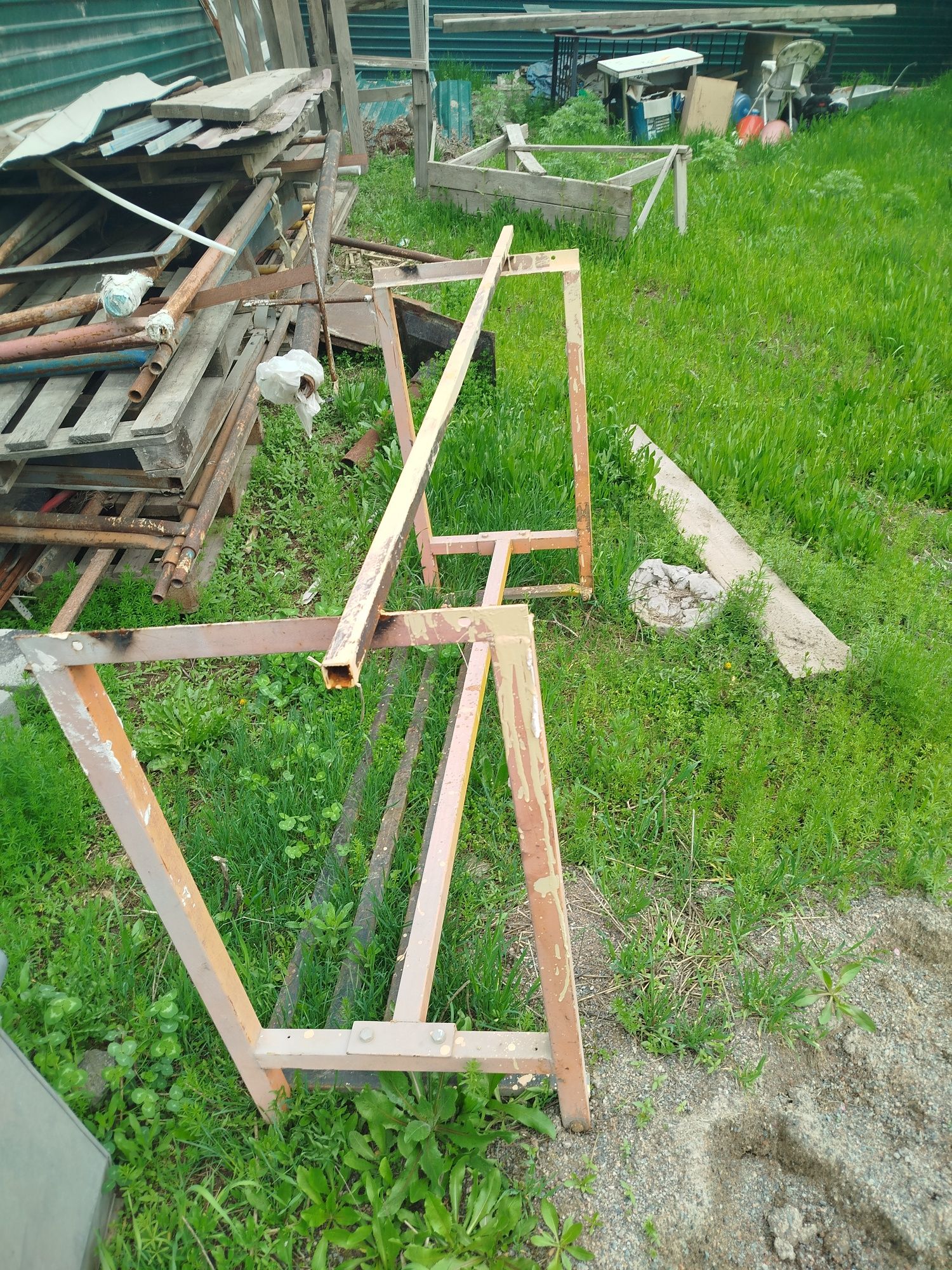 Листогиб продается
