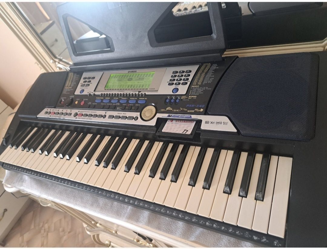 Yamaha psr 540 оригинал