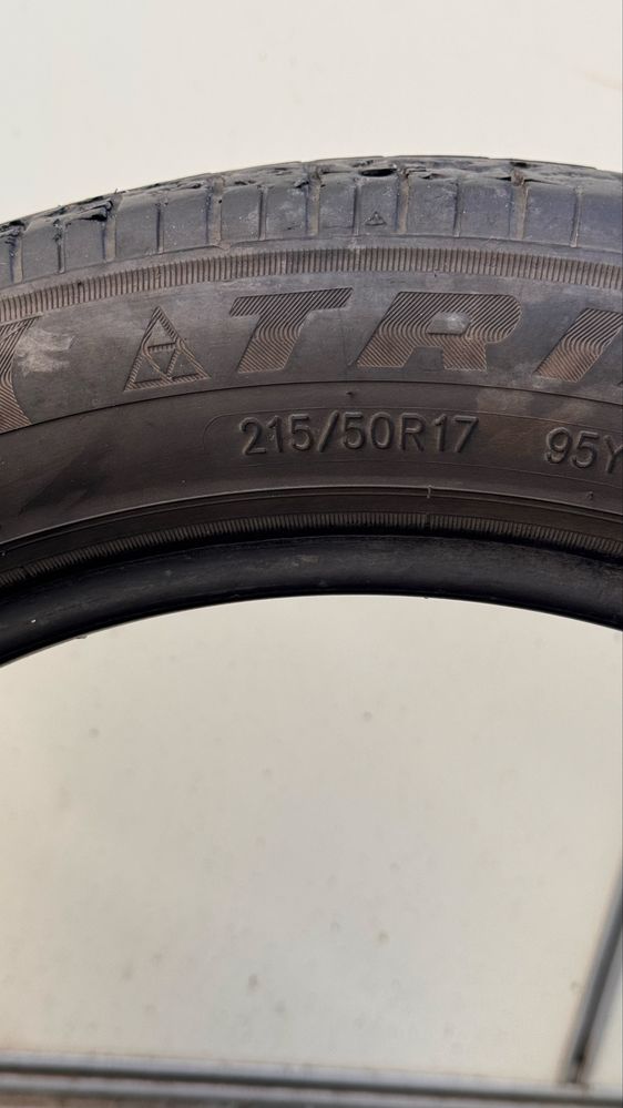 Продам две летних шины 10000 за одну