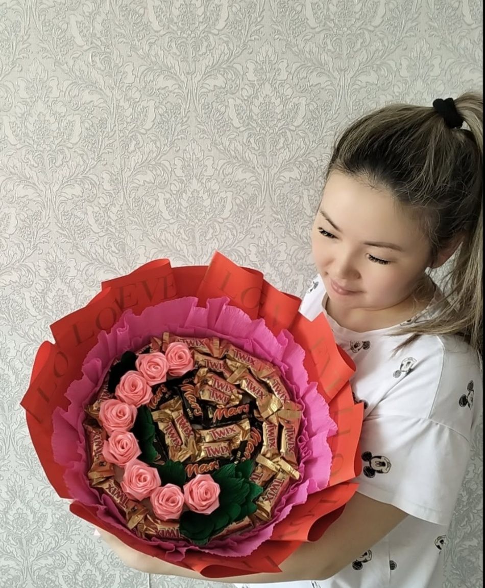 Татти букеттермен куантыныз