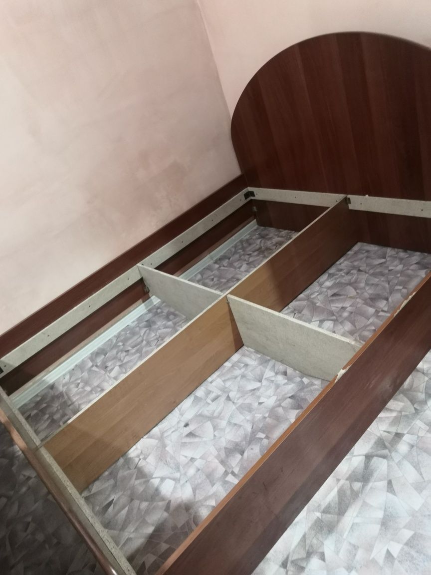 Продам кровать 2-х спальную