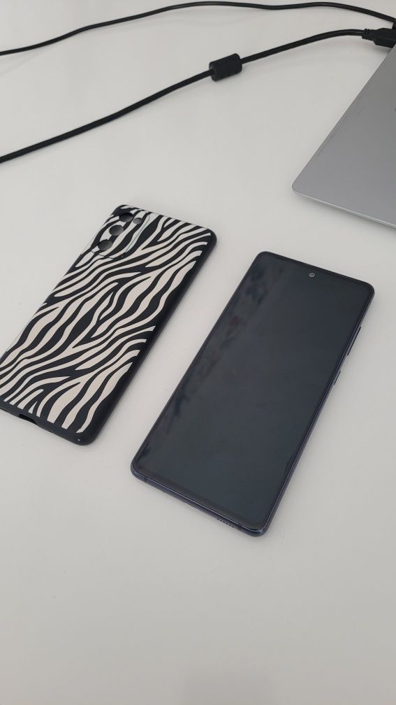 Смартфон Samsung S20FE