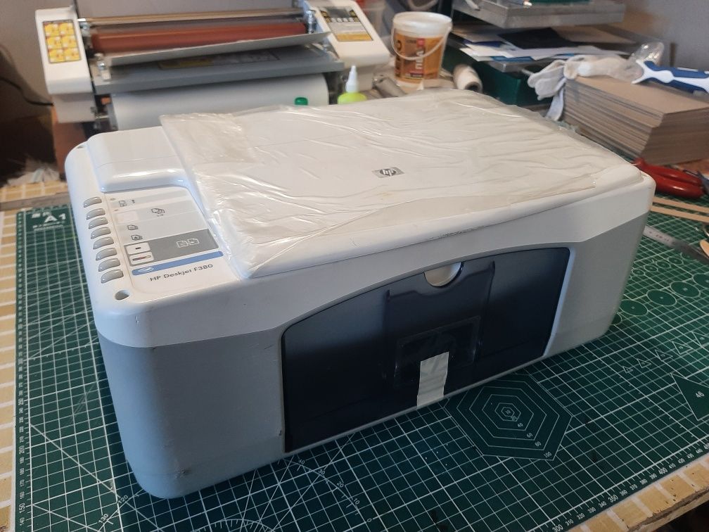 Принтер HP F380, 3 в одном