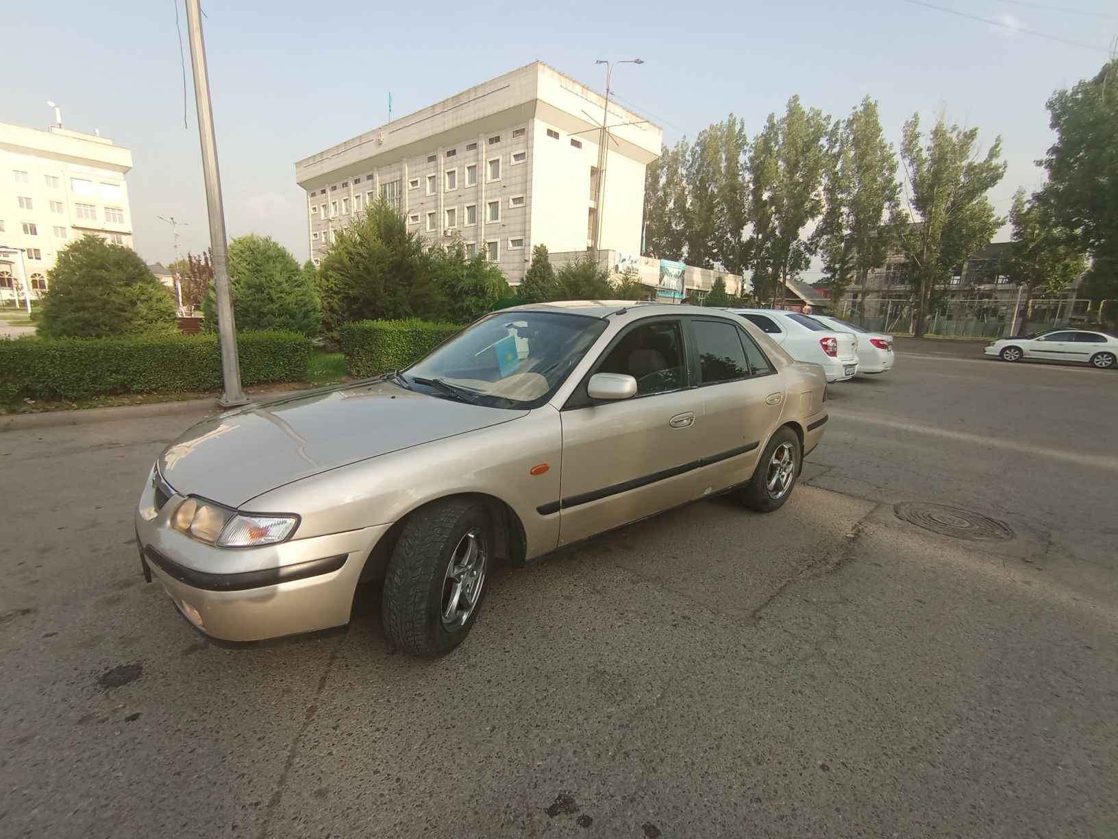срочно сатылады мазда 626